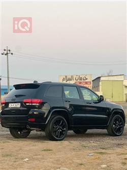 جیپ گراند شیرۆکی